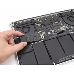 MacBook Pro 15-дюймовый дисплей Retina в начале 2013 года замена SSD